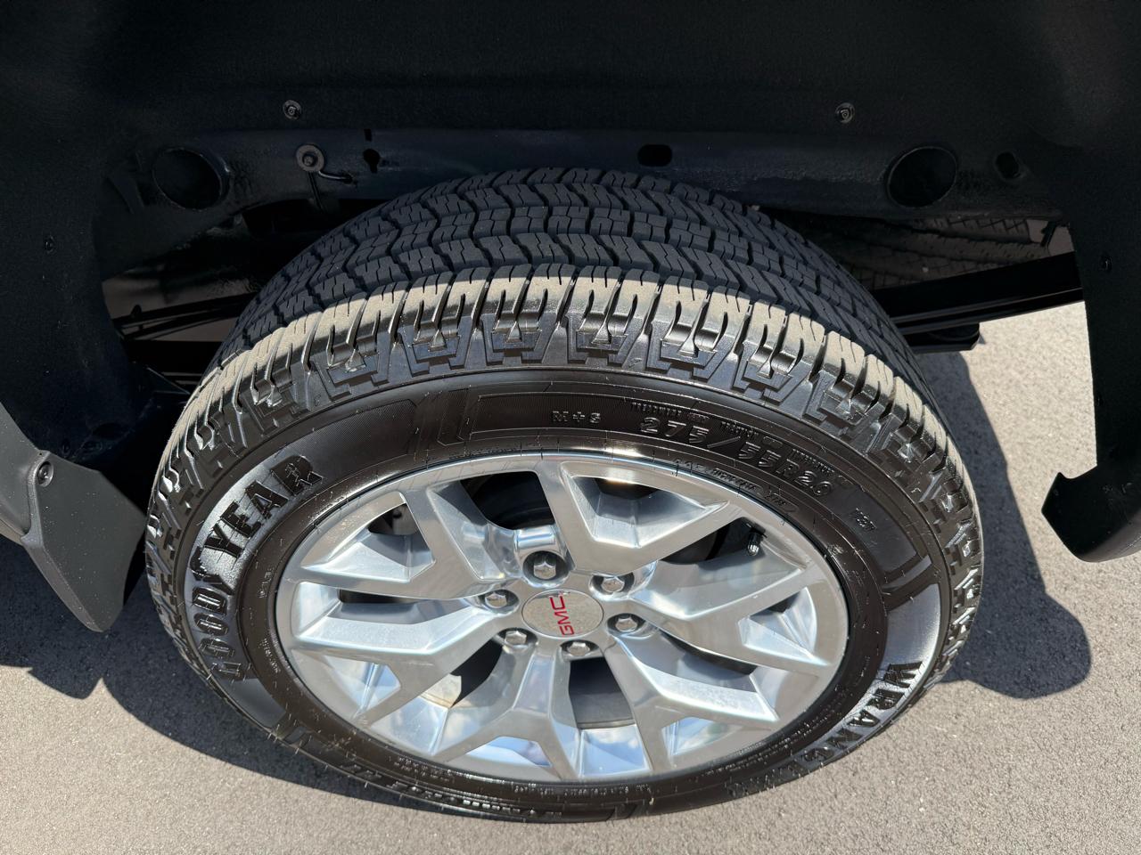 GMC Sierra 1500 4WD Crew Cab 143.5" SLT 2015