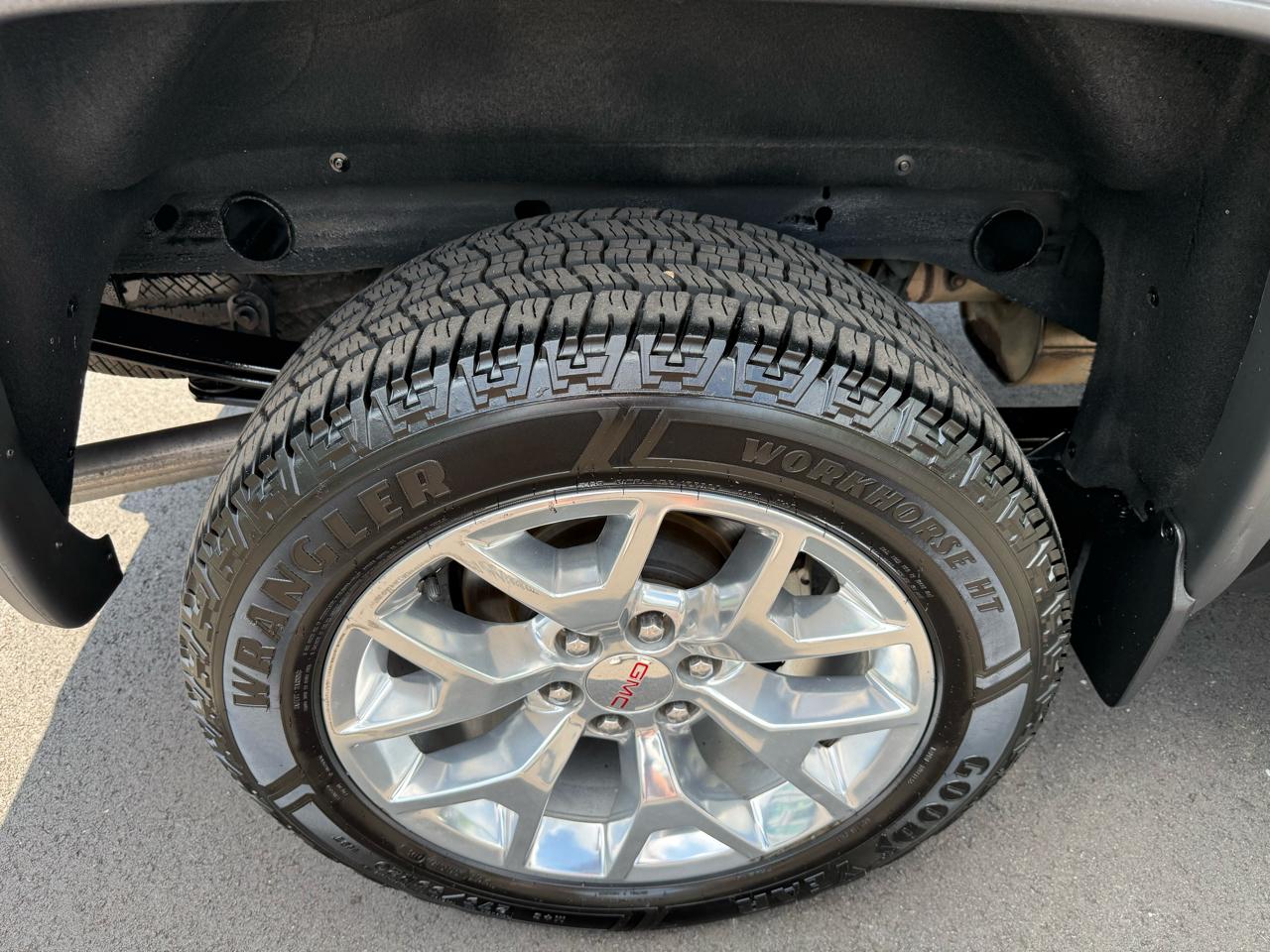 GMC Sierra 1500 4WD Crew Cab 143.5" SLT 2015