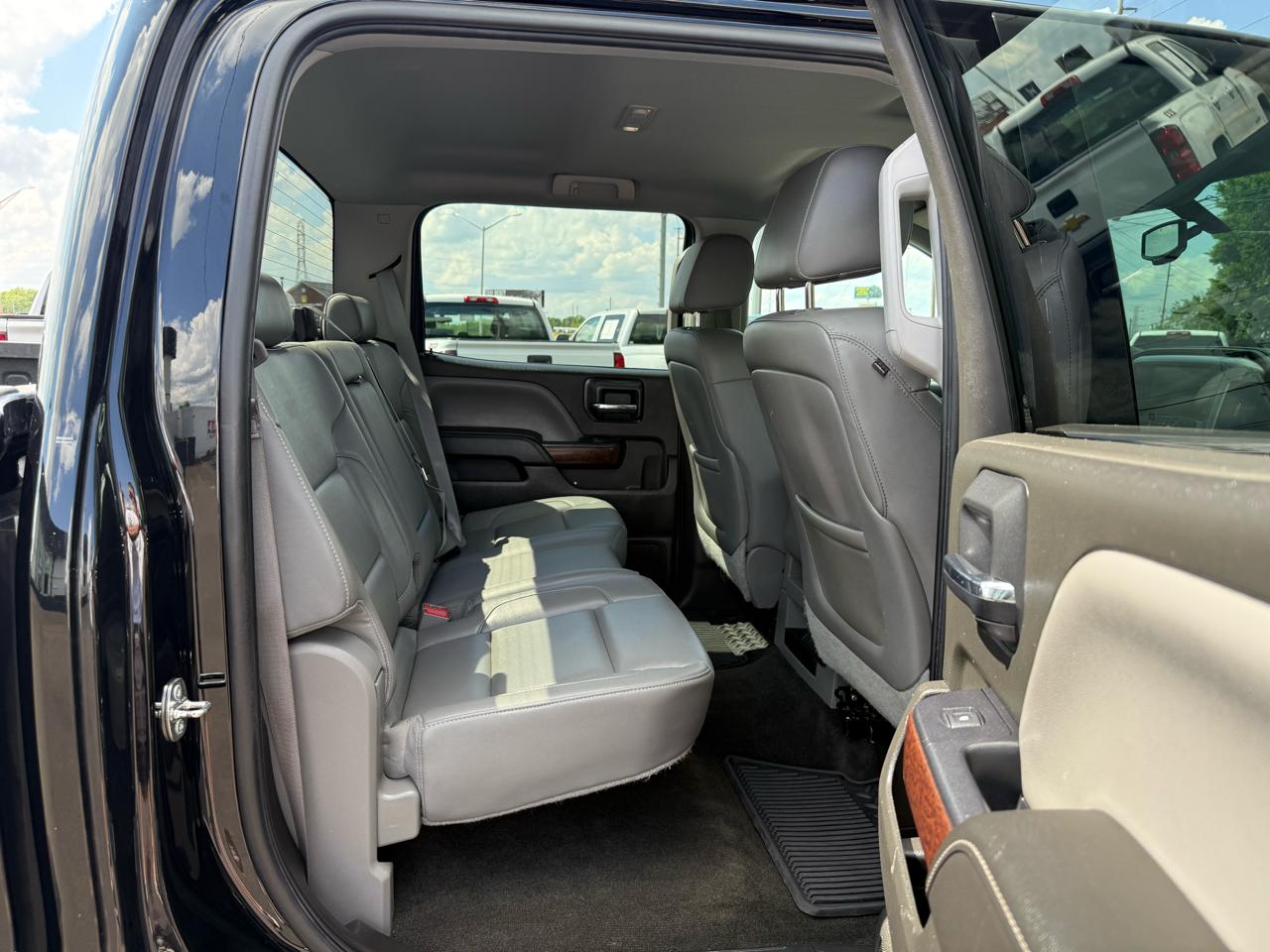 GMC Sierra 1500 4WD Crew Cab 143.5" SLT 2015