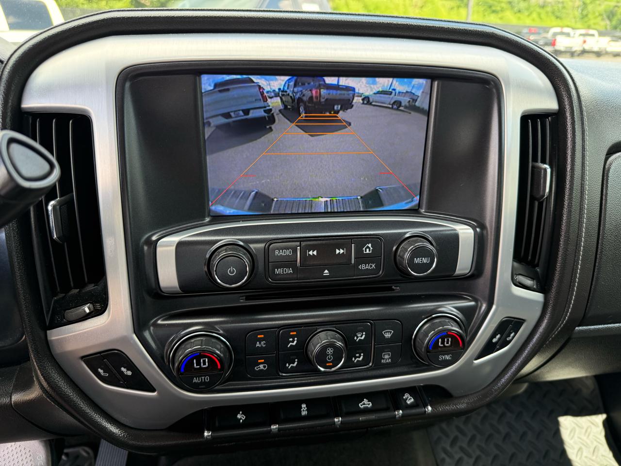 GMC Sierra 1500 4WD Crew Cab 143.5" SLT 2015