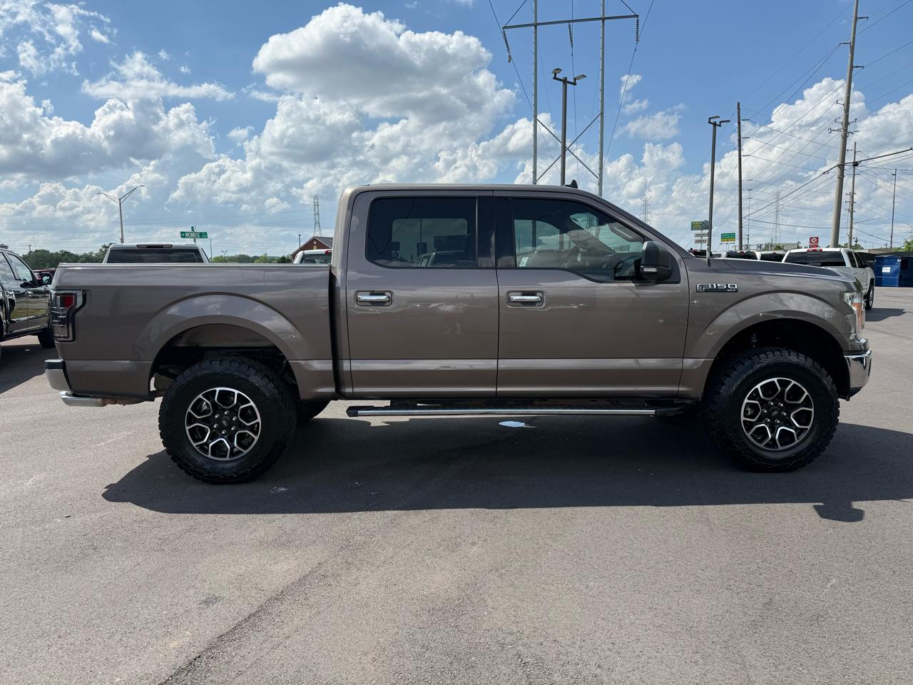 Ford F-150 4WD SuperCrew 139" XLT 2020