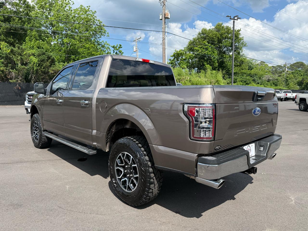Ford F-150 4WD SuperCrew 139" XLT 2020