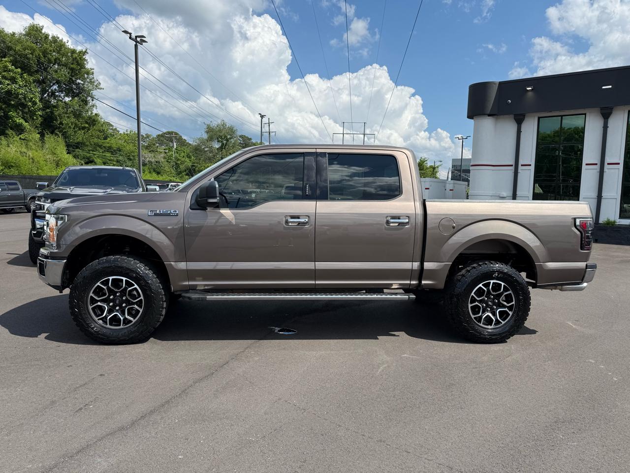 Ford F-150 4WD SuperCrew 139" XLT 2020
