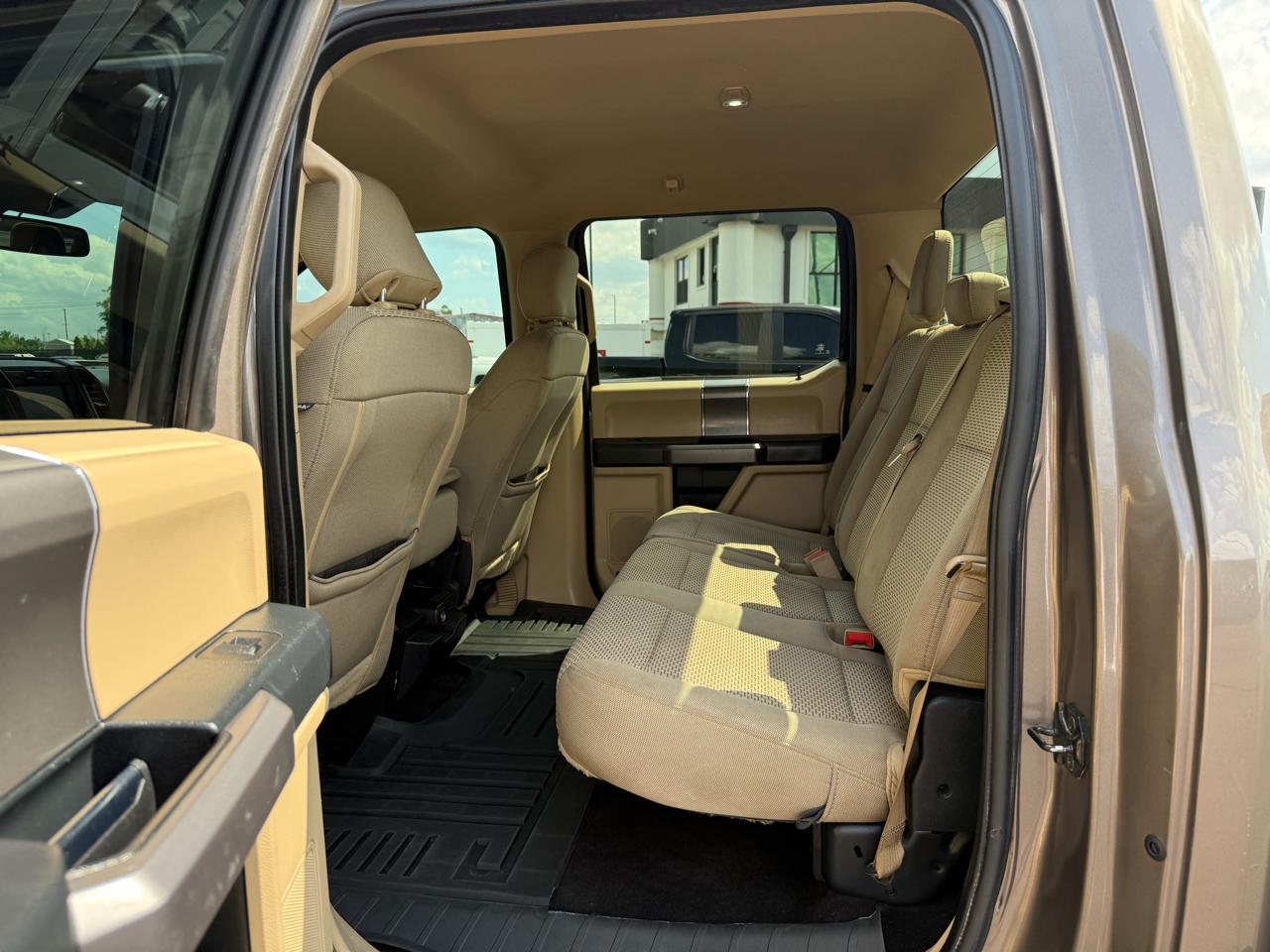 Ford F-150 4WD SuperCrew 139" XLT 2020