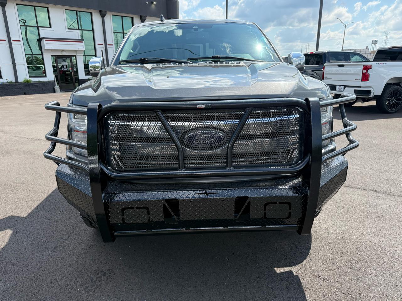 Ford F-150 4WD SuperCrew 139" Lariat 2018