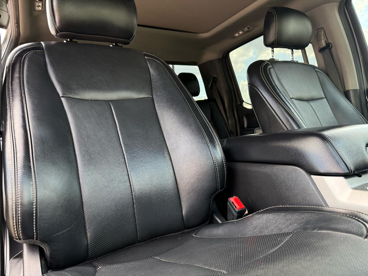 Ford F-150 4WD SuperCrew 139" Lariat 2018