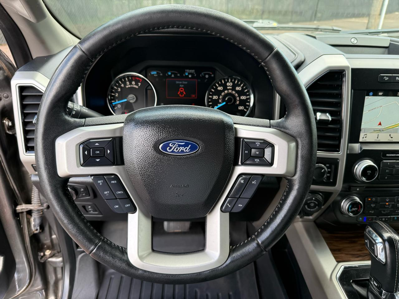 Ford F-150 4WD SuperCrew 139" Lariat 2018