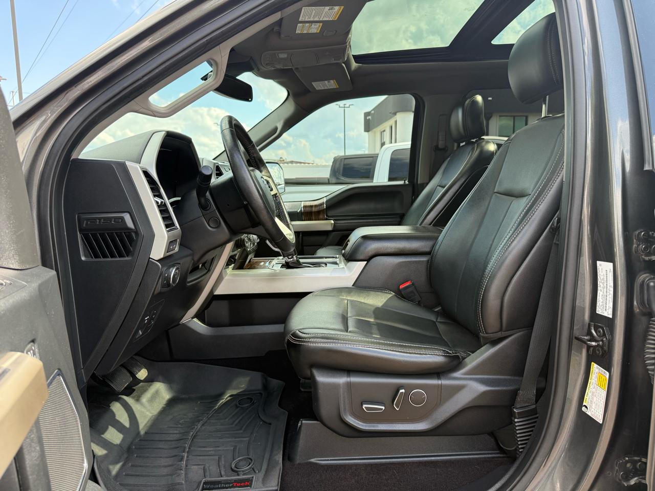 Ford F-150 4WD SuperCrew 139" Lariat 2018