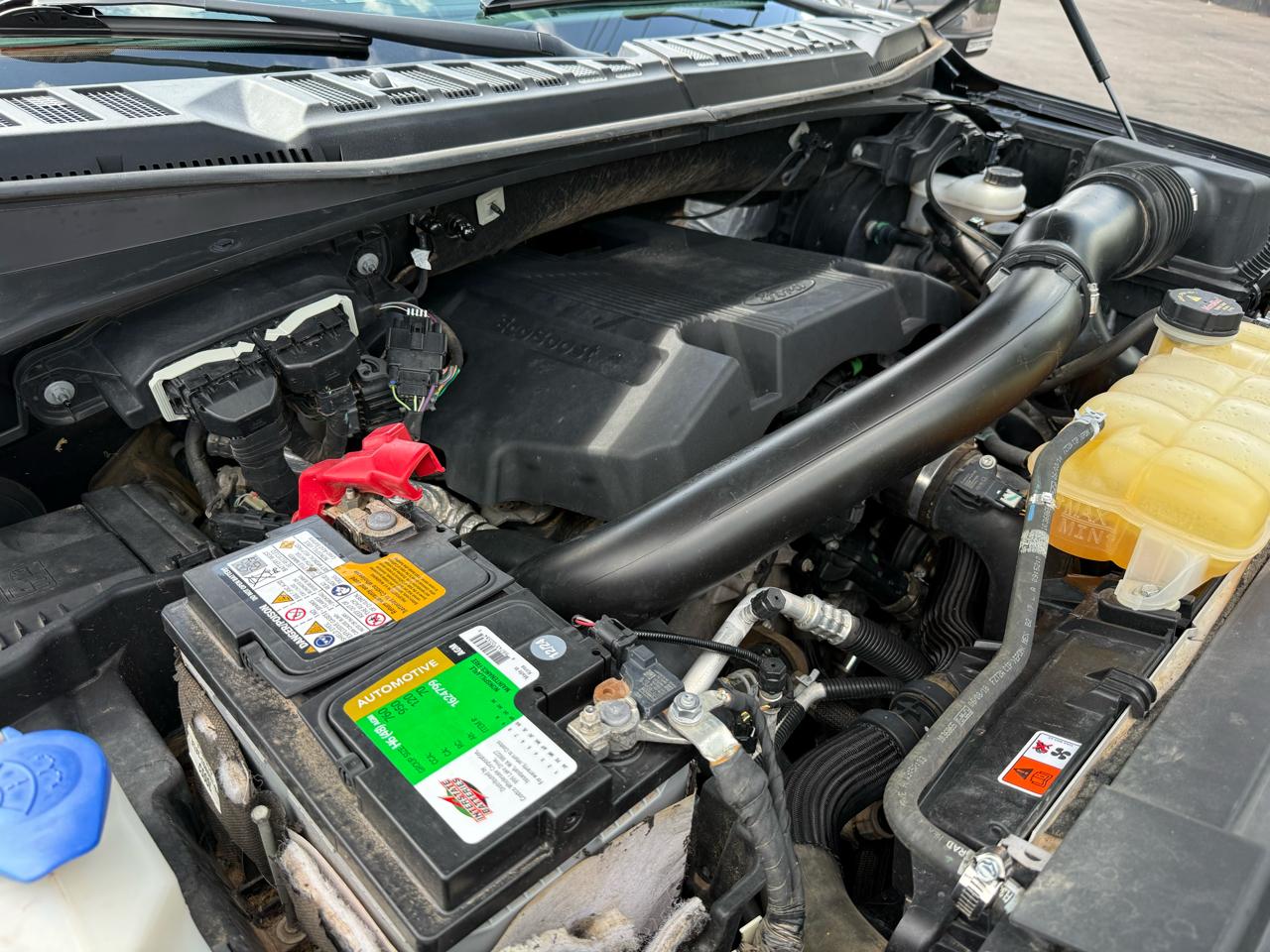 Ford F-150 4WD SuperCrew 139" Lariat 2018