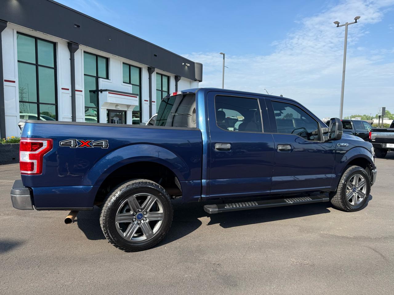 Ford F-150 4WD SuperCrew 139" XLT 2019