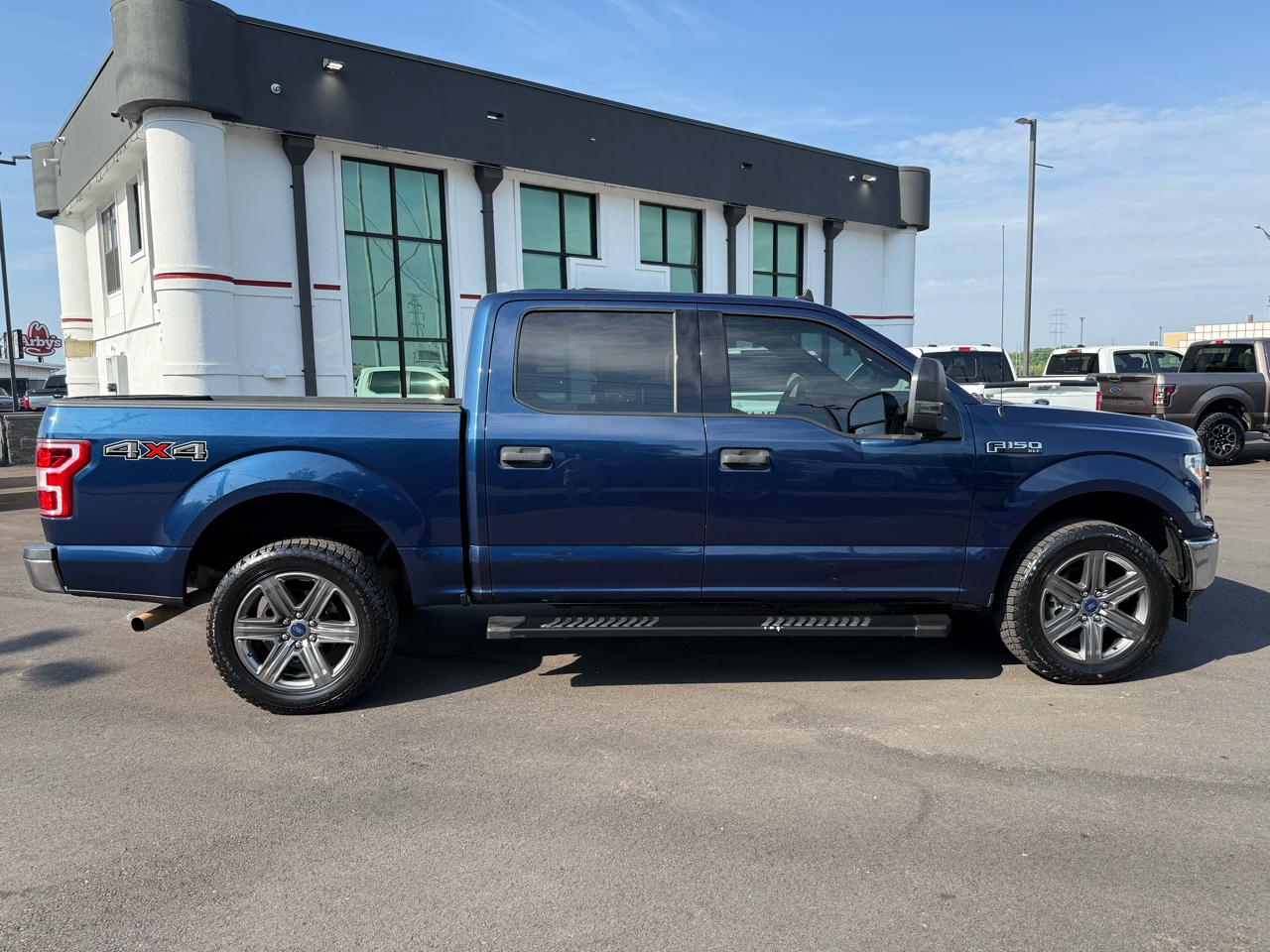 Ford F-150 4WD SuperCrew 139" XLT 2019