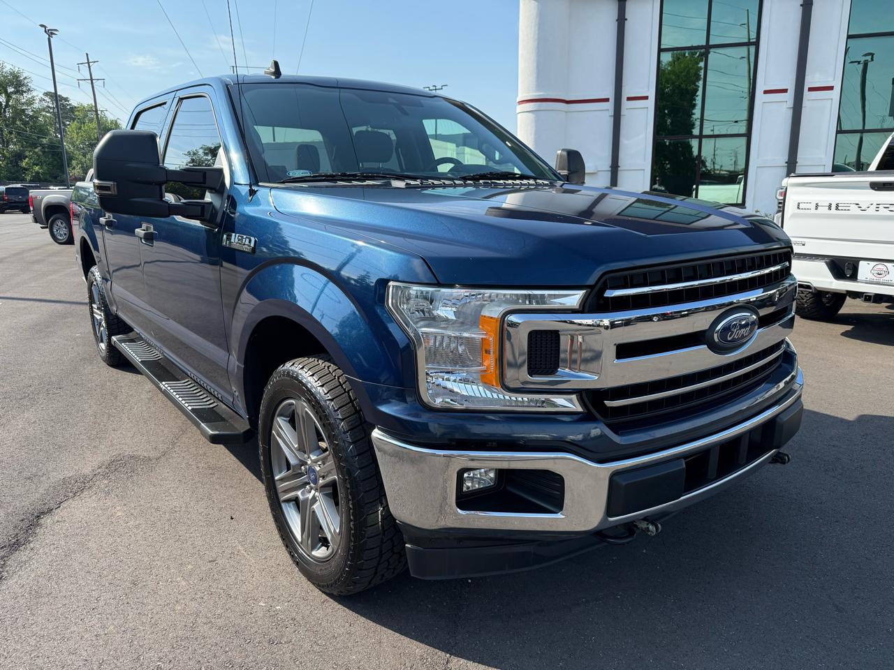Ford F-150 4WD SuperCrew 139" XLT 2019