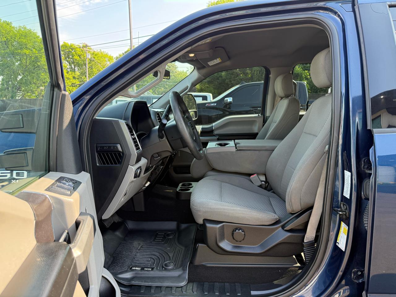 Ford F-150 4WD SuperCrew 139" XLT 2019