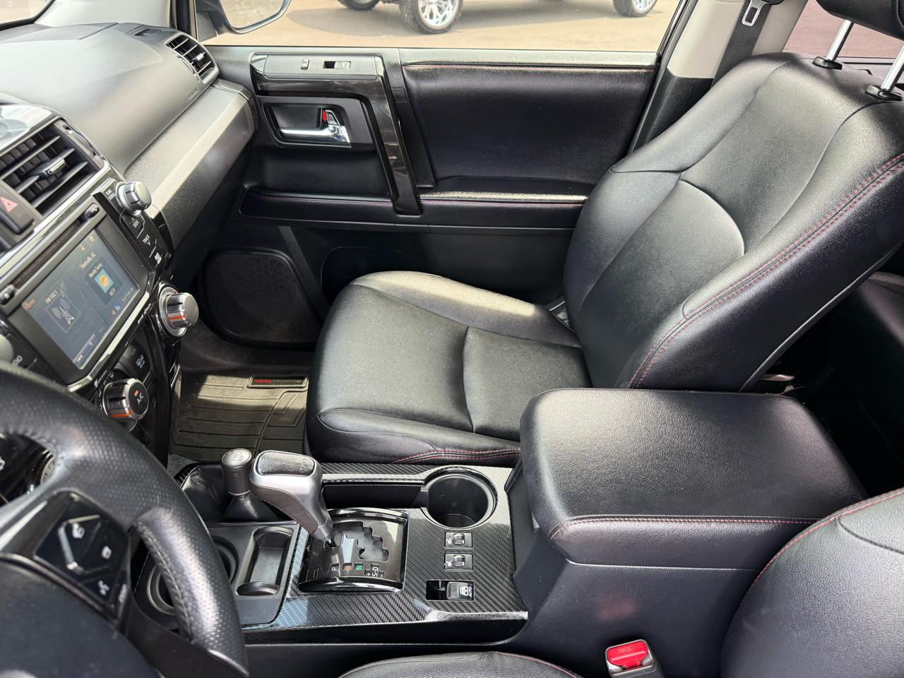 Toyota 4Runner TRD Off Road Premium 4WD (Natl) 2018