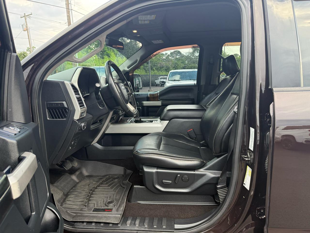 Ford F-150 4WD SuperCrew 139" Lariat 2020