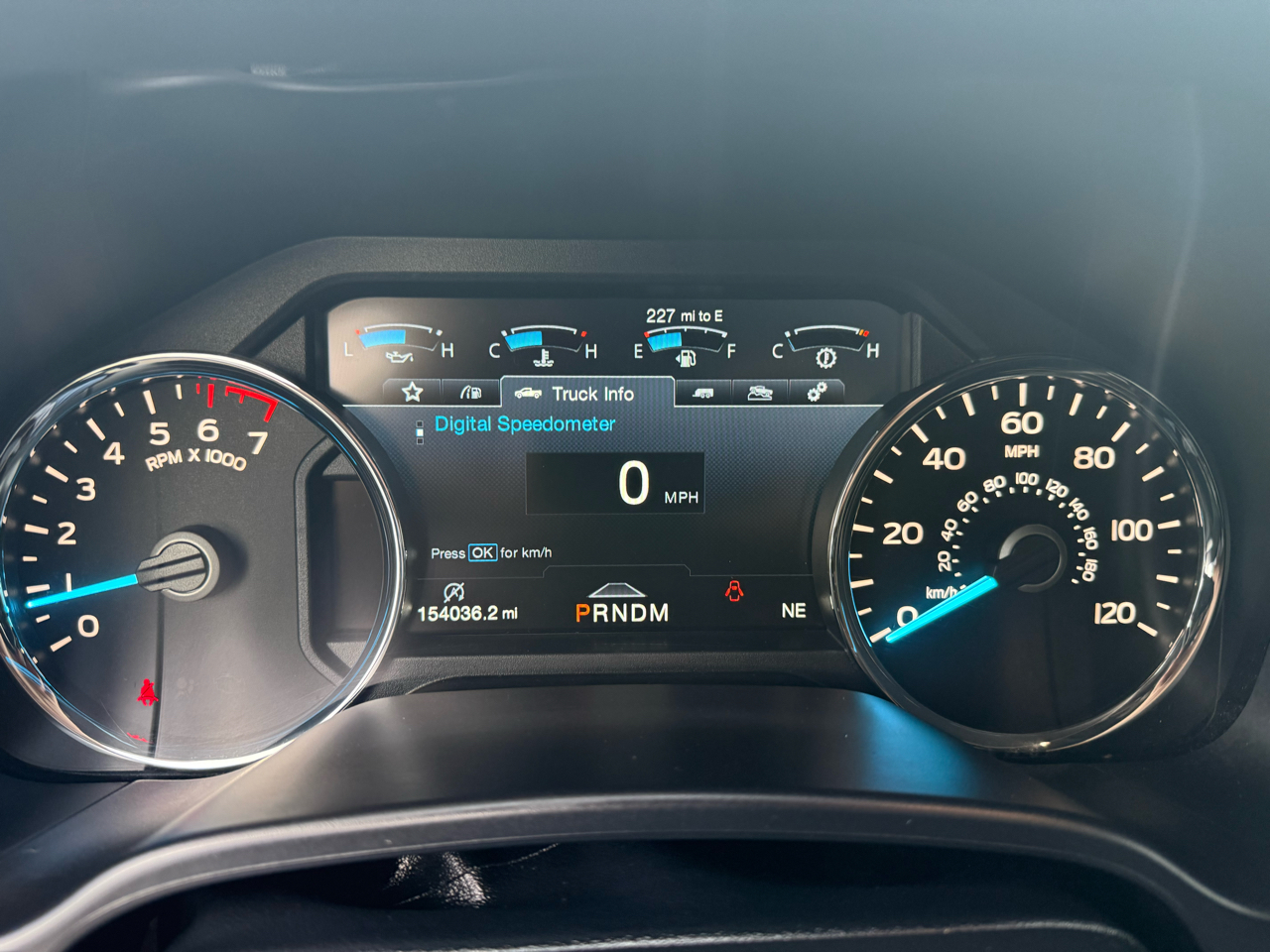 Ford F-150 4WD SuperCrew 139" Lariat 2020