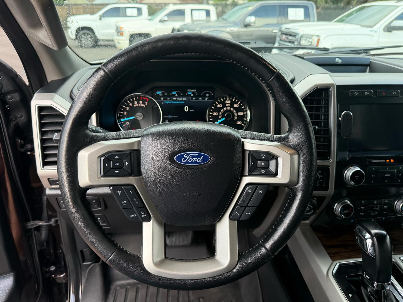 Ford F-150 4WD SuperCrew 139" Lariat 2020