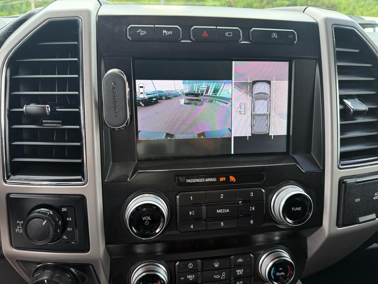 Ford F-150 4WD SuperCrew 139" Lariat 2020