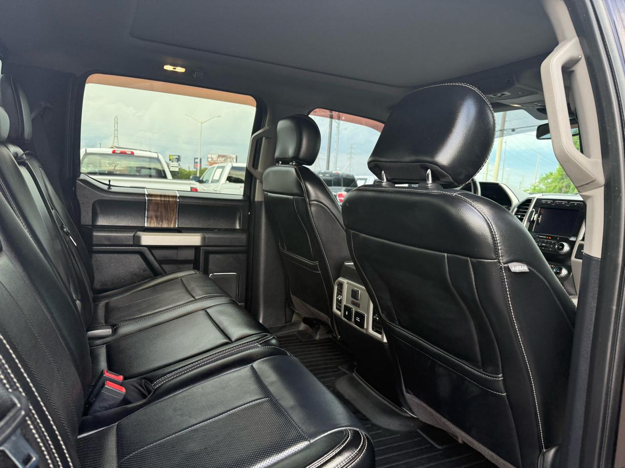 Ford F-150 4WD SuperCrew 139" Lariat 2020