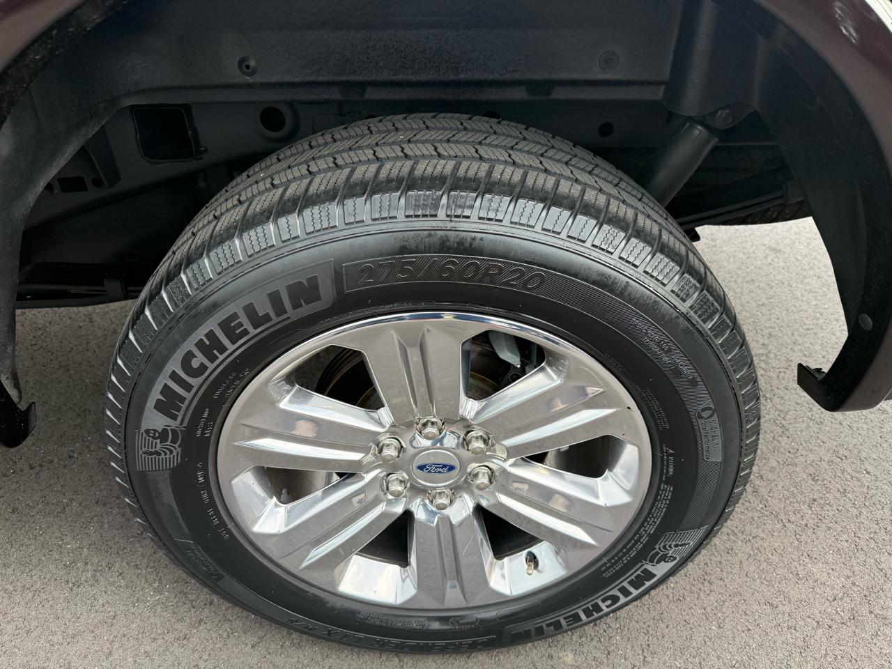 Ford F-150 4WD SuperCrew 139" Lariat 2020