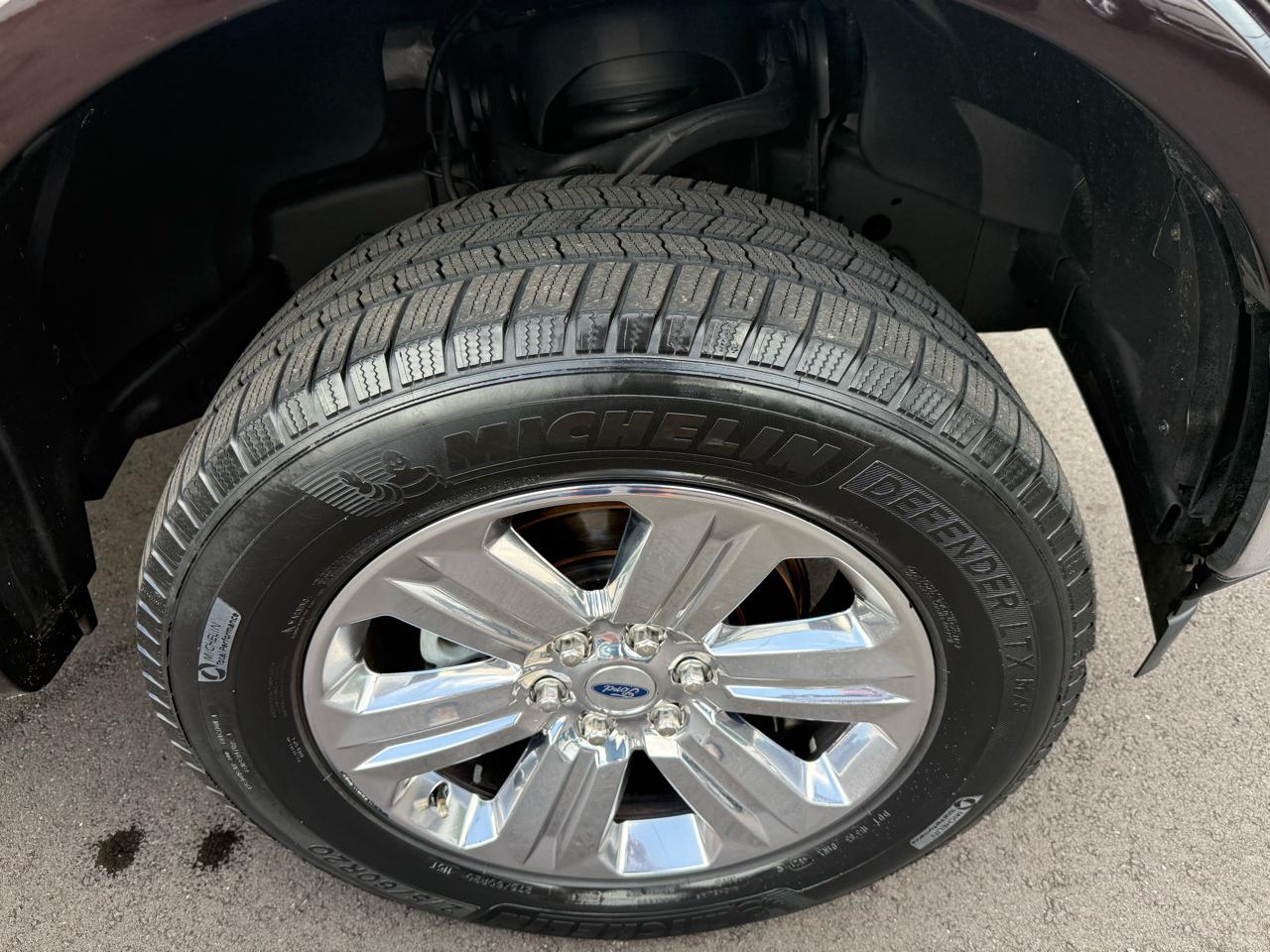 Ford F-150 4WD SuperCrew 139" Lariat 2020