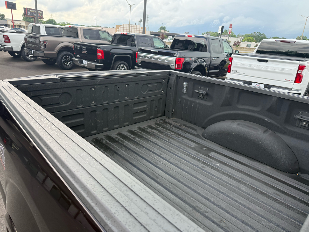 Ford F-150 4WD SuperCrew 139" Lariat 2020