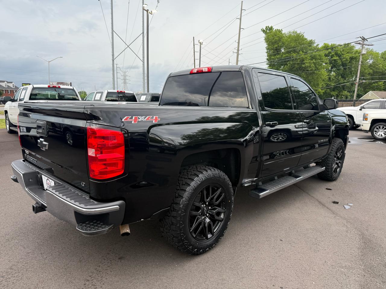 Chevrolet Silverado 1500 4WD Crew Cab 143.5" LT 2017