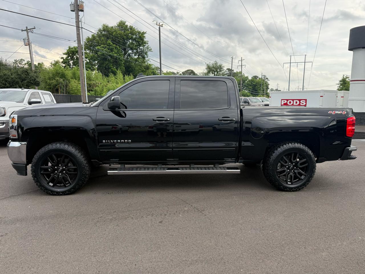 Chevrolet Silverado 1500 4WD Crew Cab 143.5" LT 2017