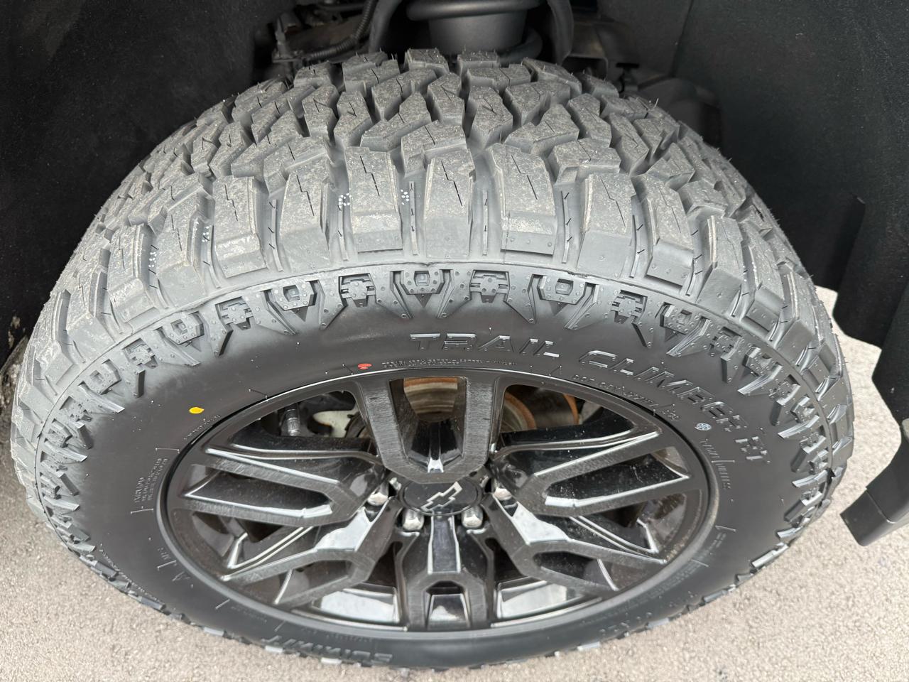 Chevrolet Silverado 1500 4WD Crew Cab 143.5" LT 2017