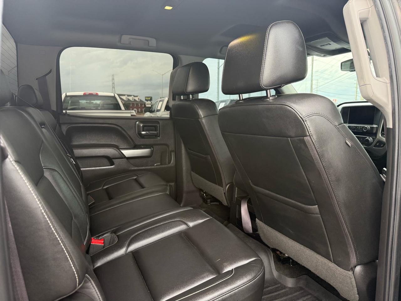 Chevrolet Silverado 1500 4WD Crew Cab 143.5" LT 2017