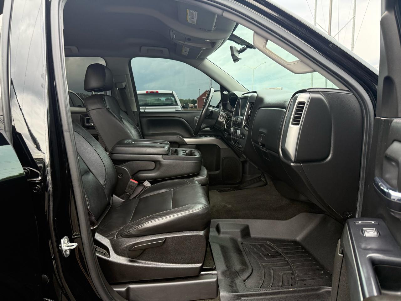 Chevrolet Silverado 1500 4WD Crew Cab 143.5" LT 2017