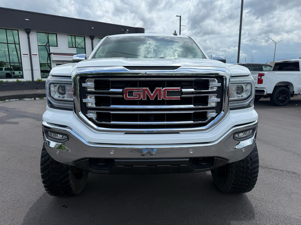 GMC Sierra 1500 4WD Crew Cab 143.5" SLT 2018