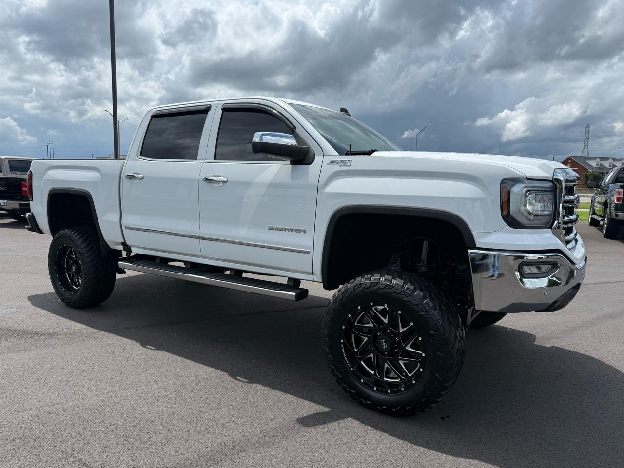 GMC Sierra 1500 4WD Crew Cab 143.5" SLT 2018