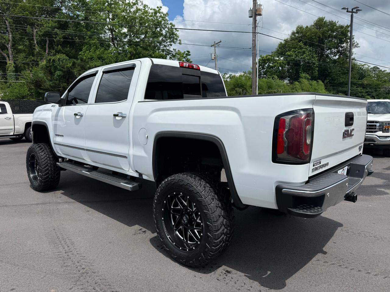 GMC Sierra 1500 4WD Crew Cab 143.5" SLT 2018