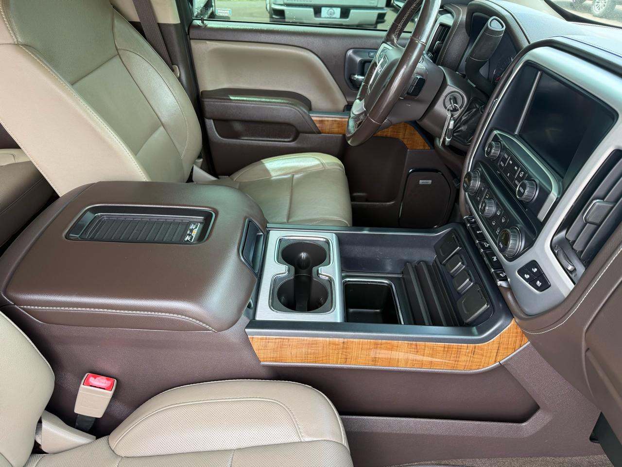 GMC Sierra 1500 4WD Crew Cab 143.5" SLT 2018