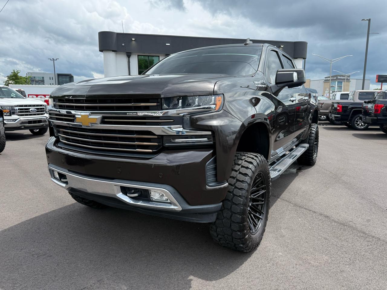 Chevrolet Silverado 1500 4WD Crew Cab 147" High Country 2019