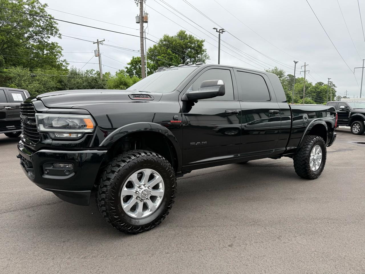RAM 2500 Laramie 4x4 Mega Cab 6'4" Box 2019