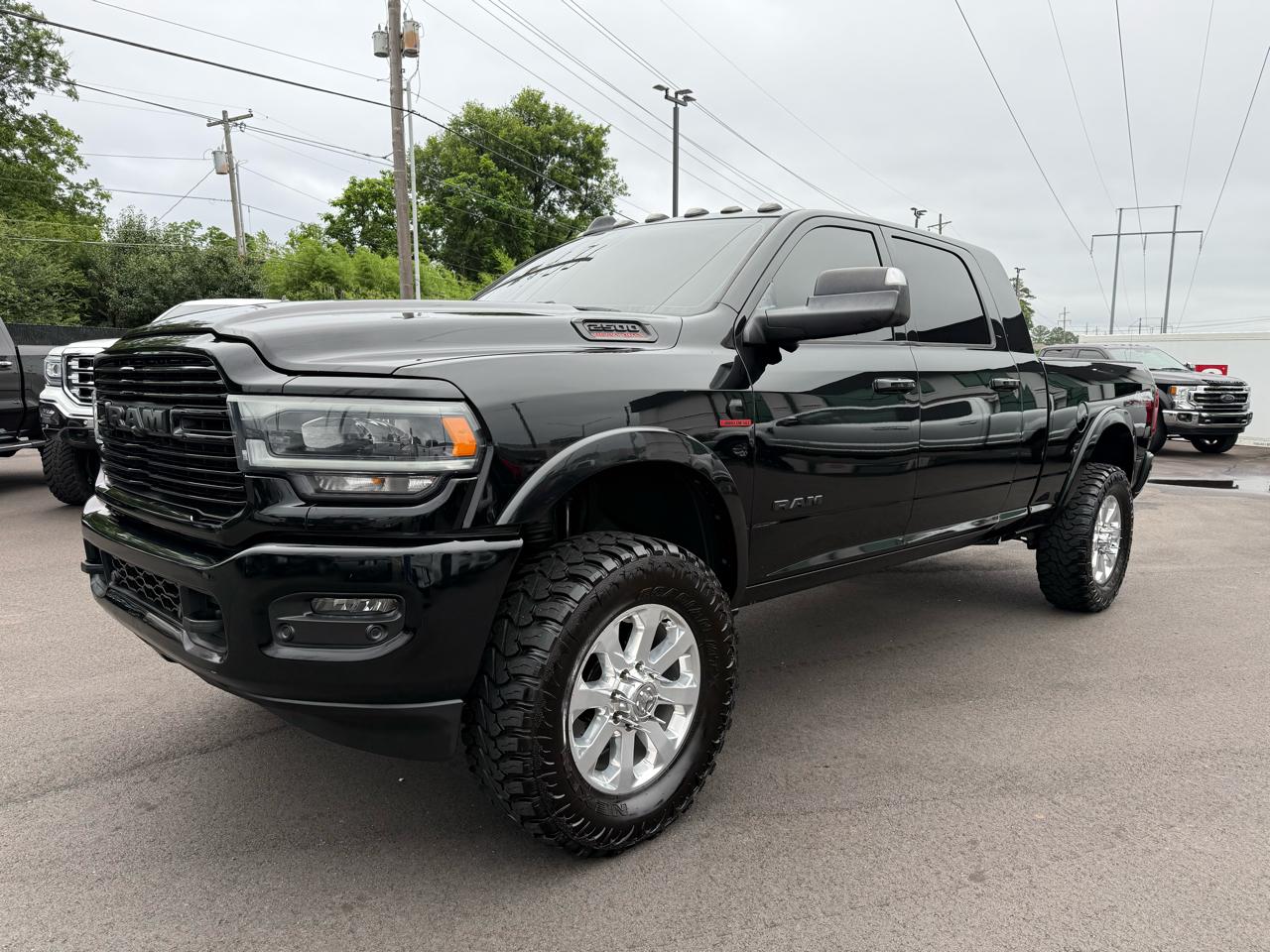RAM 2500 Laramie 4x4 Mega Cab 6'4" Box 2019