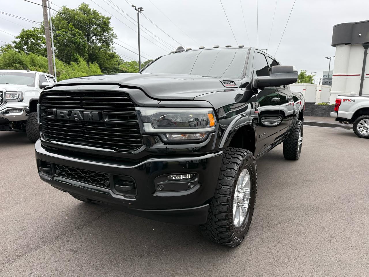 RAM 2500 Laramie 4x4 Mega Cab 6'4" Box 2019