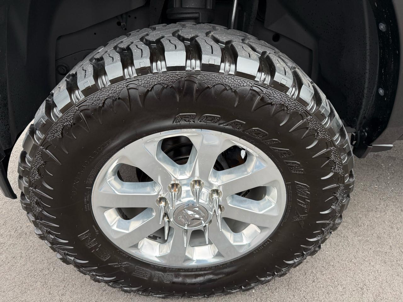 RAM 2500 Laramie 4x4 Mega Cab 6'4" Box 2019