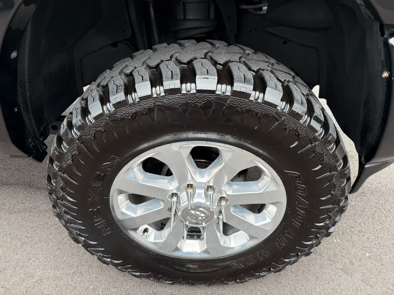 RAM 2500 Laramie 4x4 Mega Cab 6'4" Box 2019