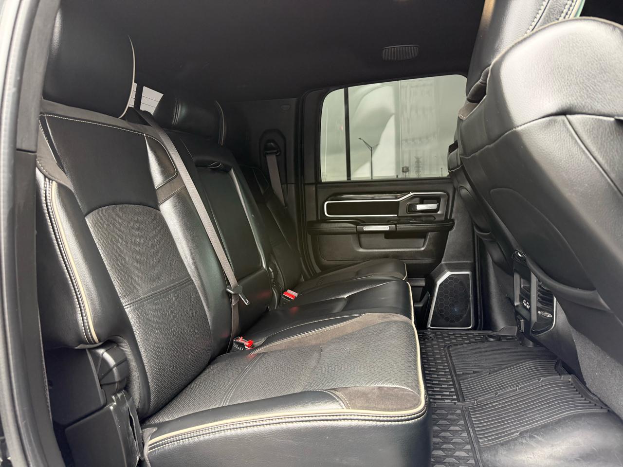 RAM 2500 Laramie 4x4 Mega Cab 6'4" Box 2019