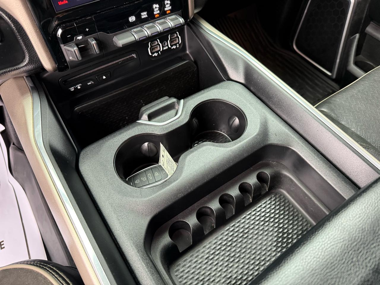 RAM 2500 Laramie 4x4 Mega Cab 6'4" Box 2019