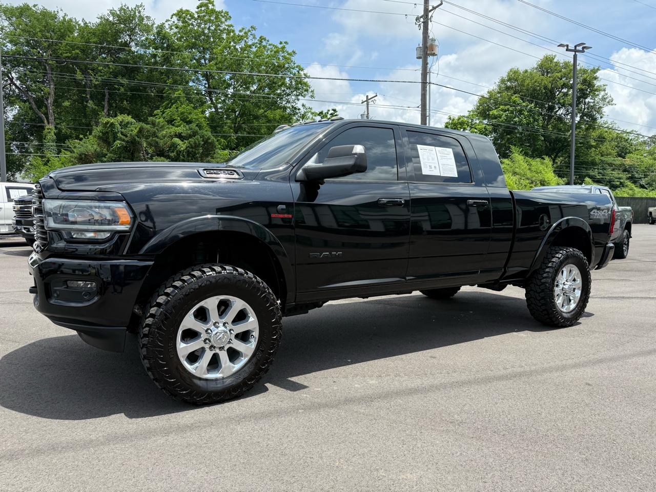RAM 2500 Laramie 4x4 Mega Cab 6'4" Box 2019