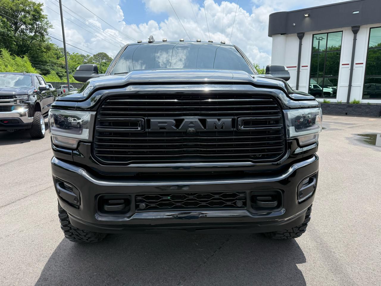 RAM 2500 Laramie 4x4 Mega Cab 6'4" Box 2019