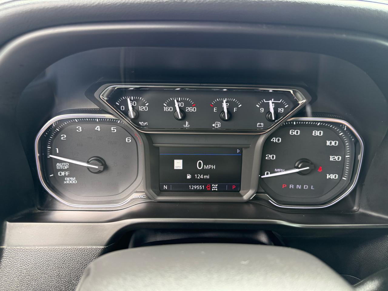 GMC Sierra 1500 4WD Crew Cab 147" AT4 2021