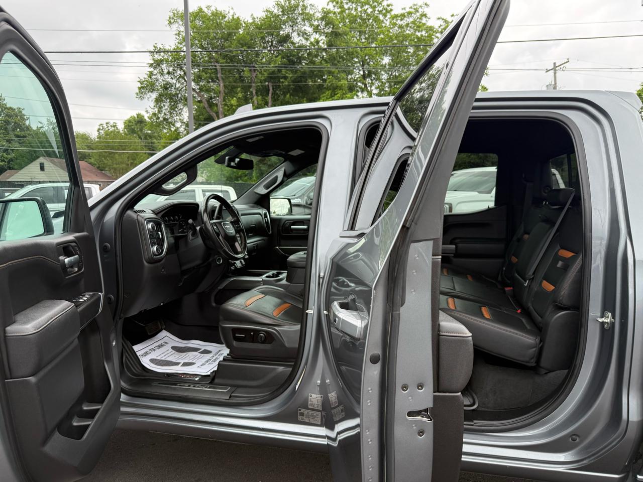 GMC Sierra 1500 4WD Crew Cab 147" AT4 2021