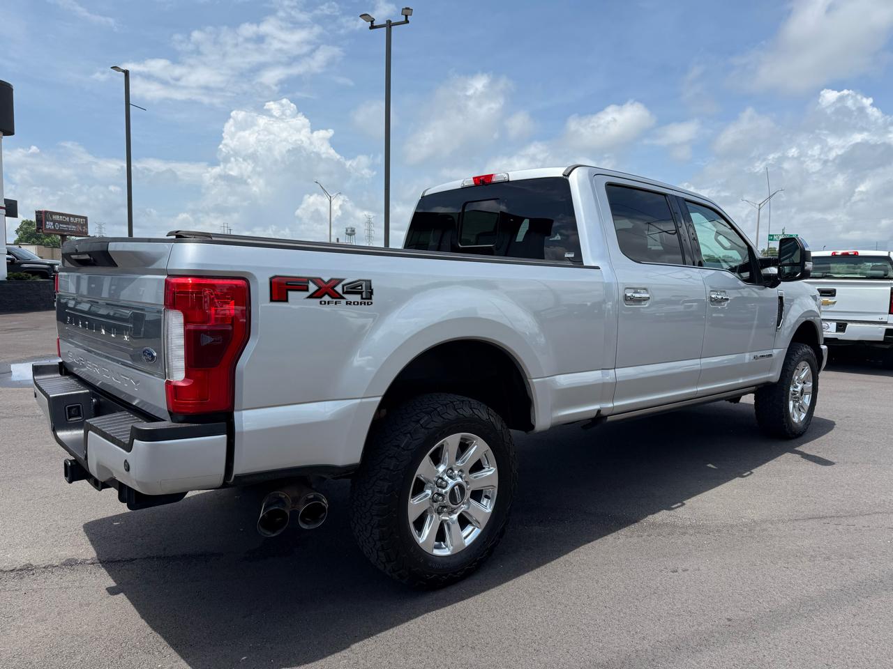 Ford Super Duty F-250 SRW Platinum 4WD Crew Cab 6.75' Box 2017
