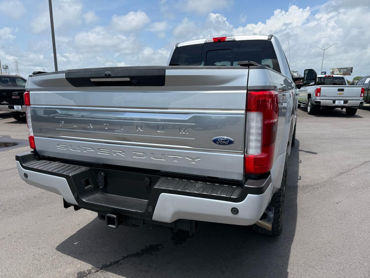 Ford Super Duty F-250 SRW Platinum 4WD Crew Cab 6.75' Box 2017