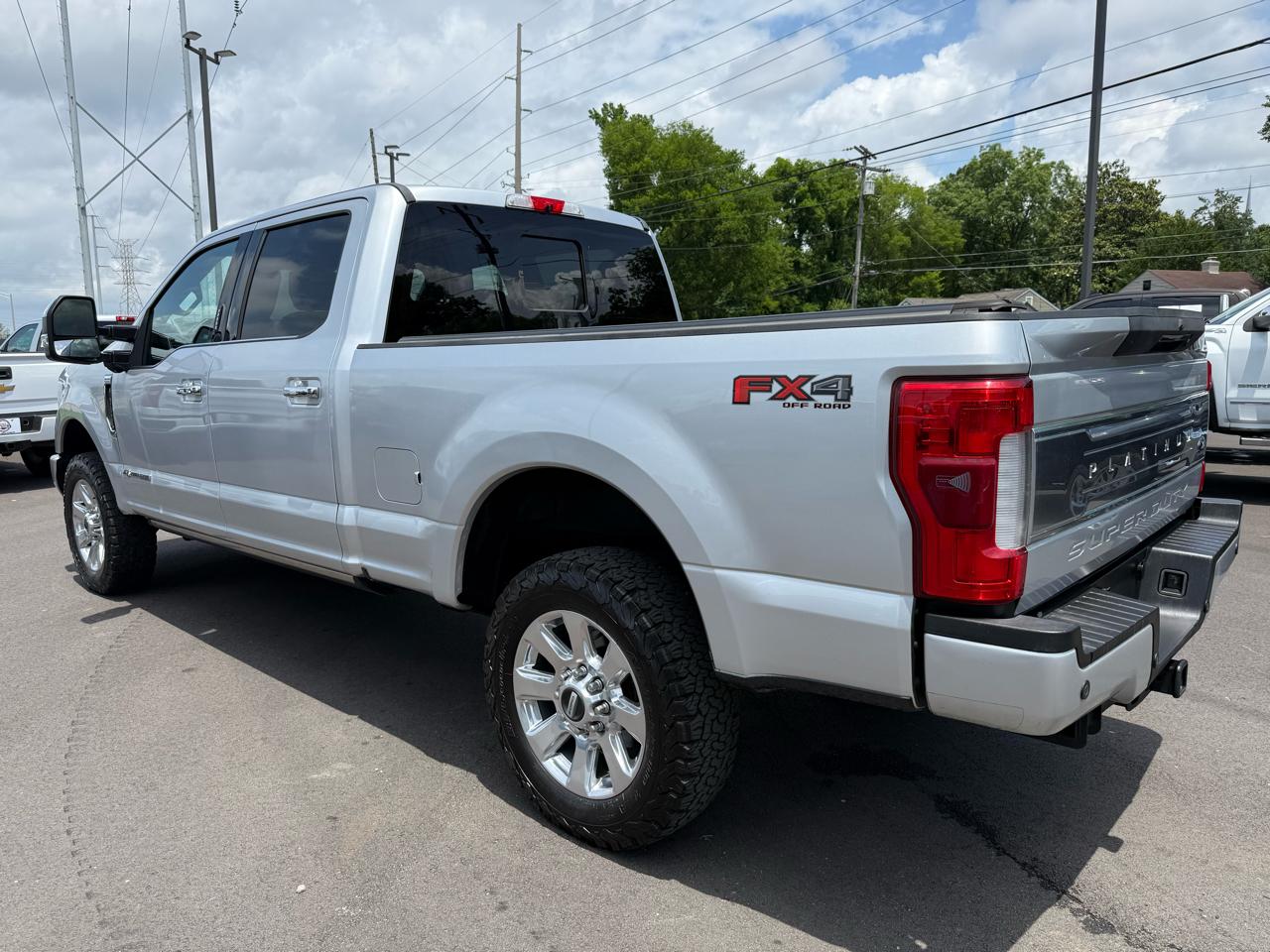 Ford Super Duty F-250 SRW Platinum 4WD Crew Cab 6.75' Box 2017